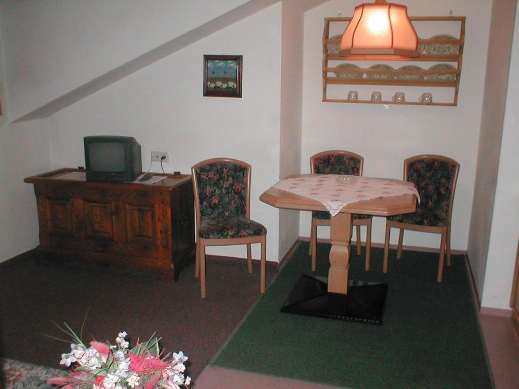 Landhaus Griesser Kaprun Habitación foto